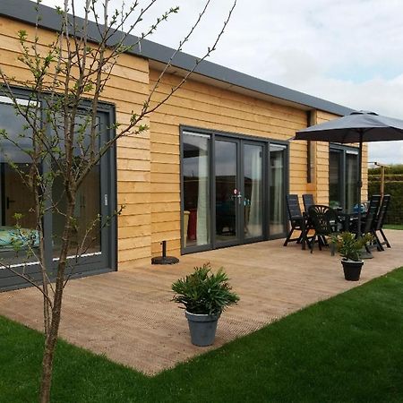 Luxe Vakantie Bungalow Met 3 Slaapkamers Dronrijp 외부 사진